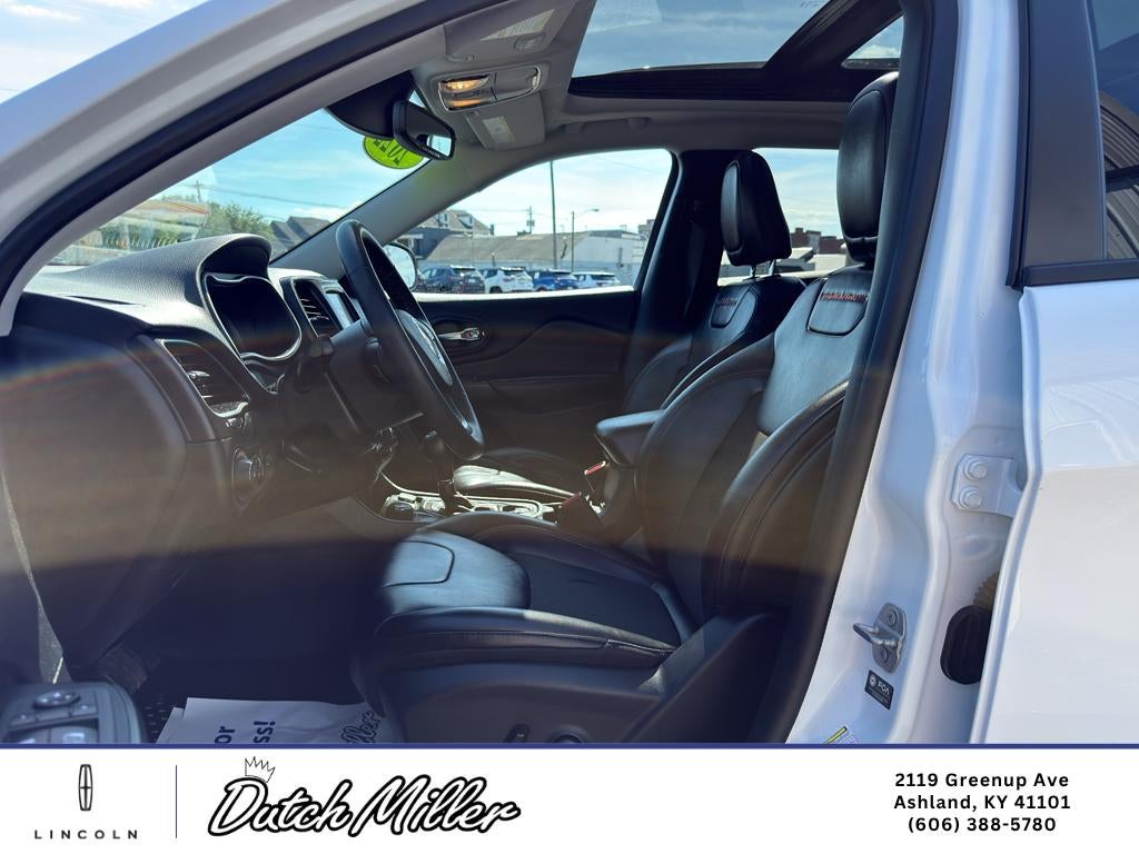 2022 Jeep Cherokee Trailhawk