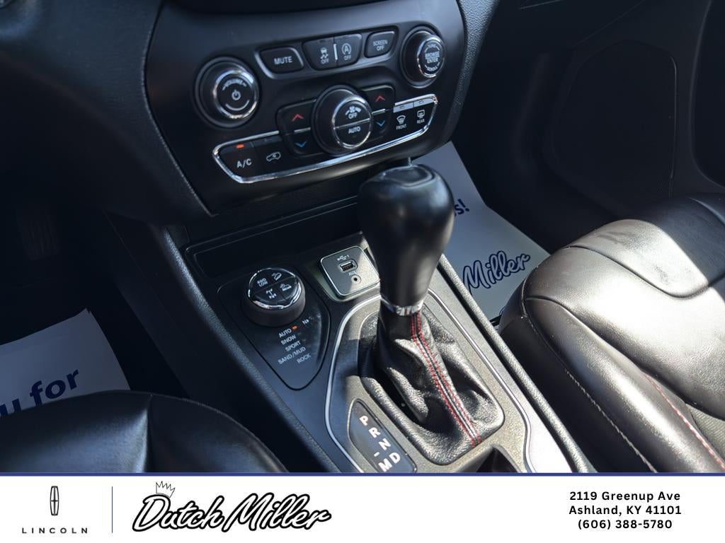 2022 Jeep Cherokee Trailhawk