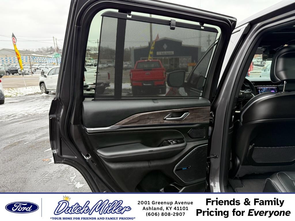 2022 Jeep Grand Cherokee 4xe Overland