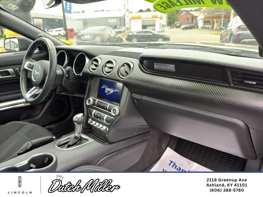 2022 Ford Mustang EcoBoost