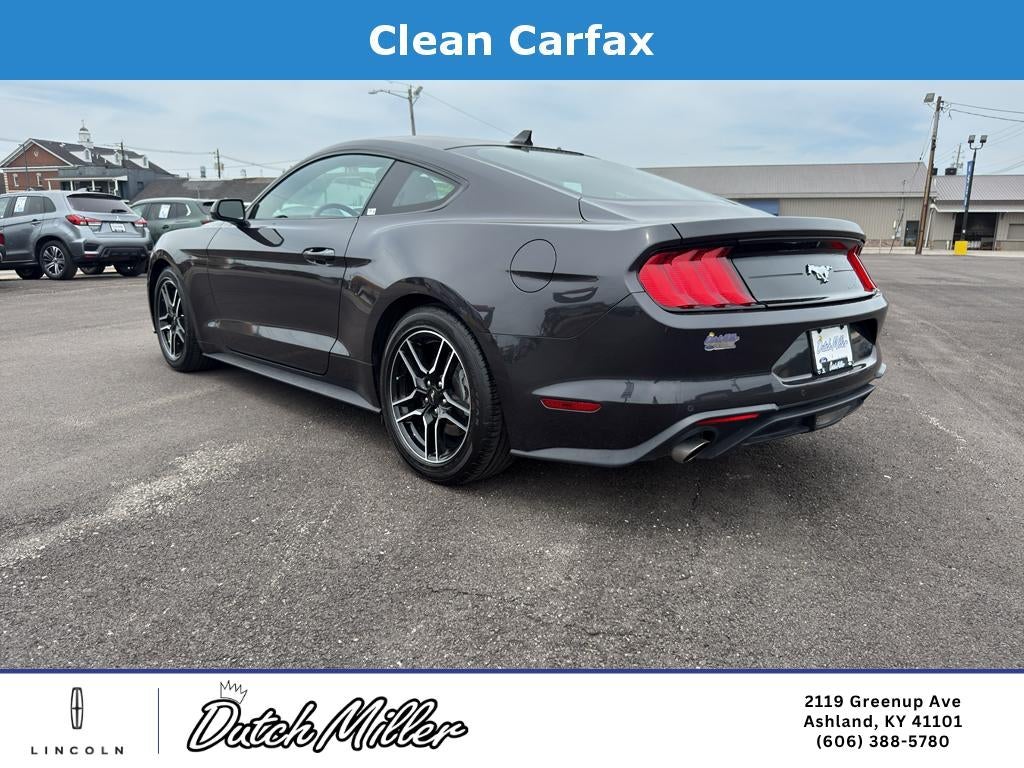 2022 Ford Mustang EcoBoost