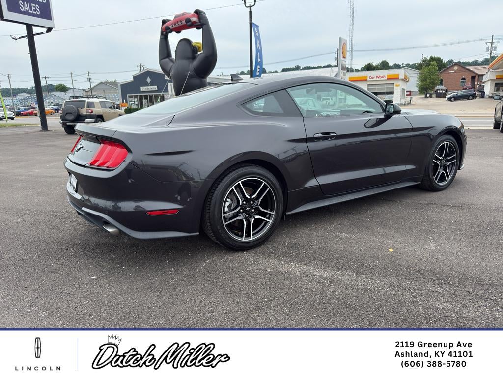 2022 Ford Mustang EcoBoost
