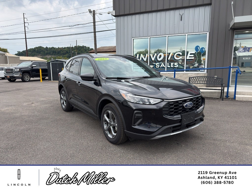 2025 Ford Escape ST-Line