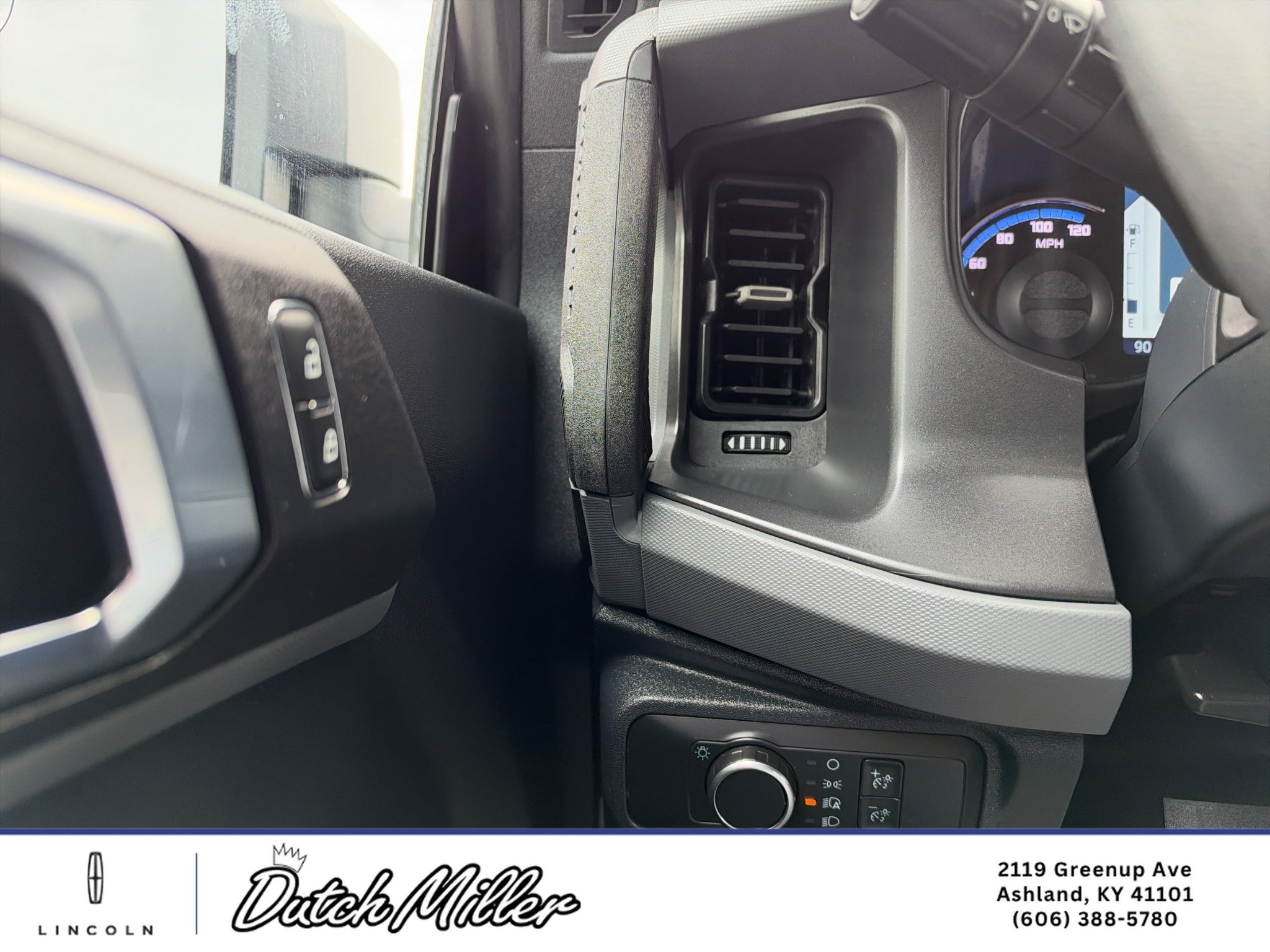 2022 Ford Bronco Base 4 Door 4x4