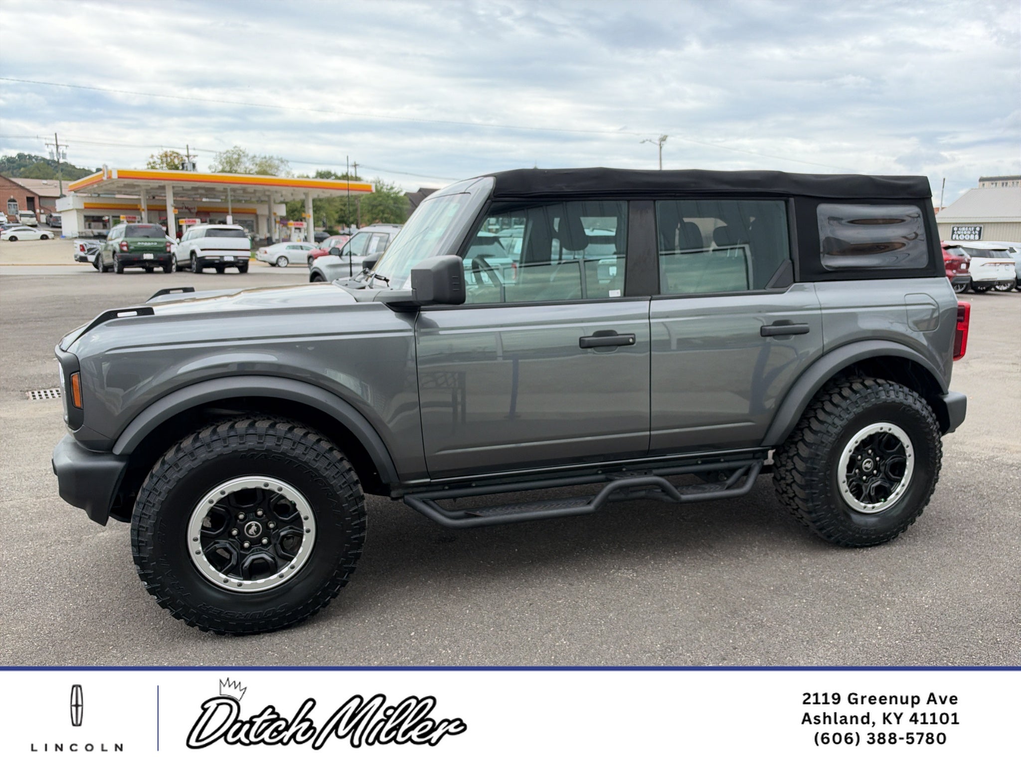 2022 Ford Bronco Base 4 Door 4x4