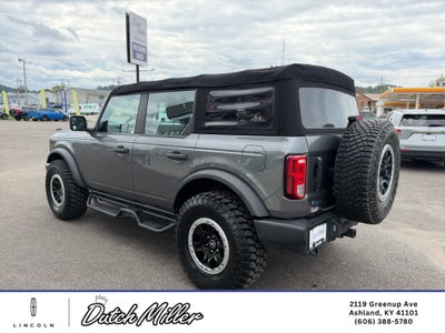 2022 Ford Bronco Base 4 Door 4x4