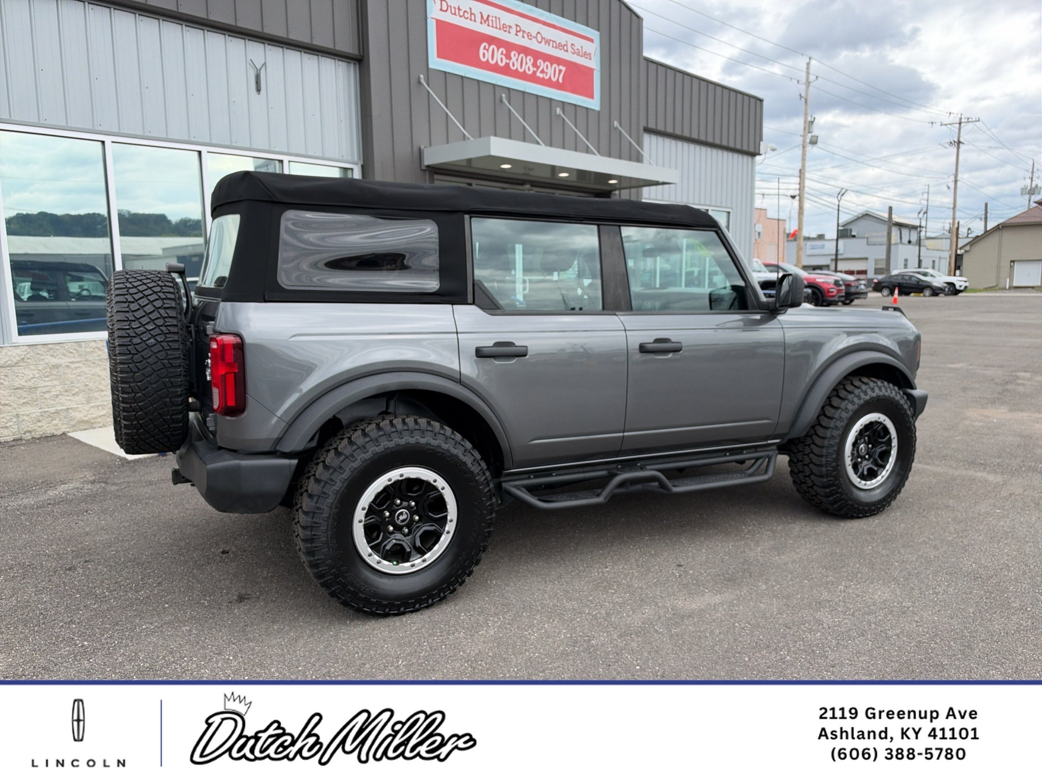 2022 Ford Bronco Base 4 Door 4x4