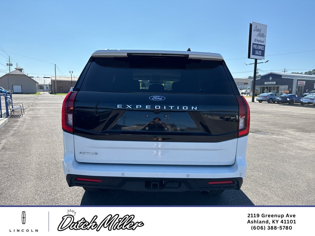 2025 Ford Expedition Active