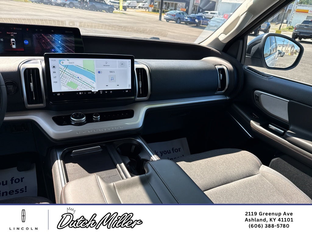 2025 Ford Expedition Active