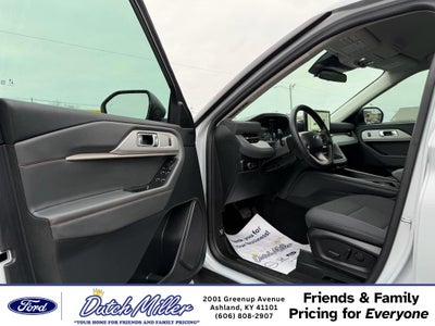 2025 Ford Explorer Active