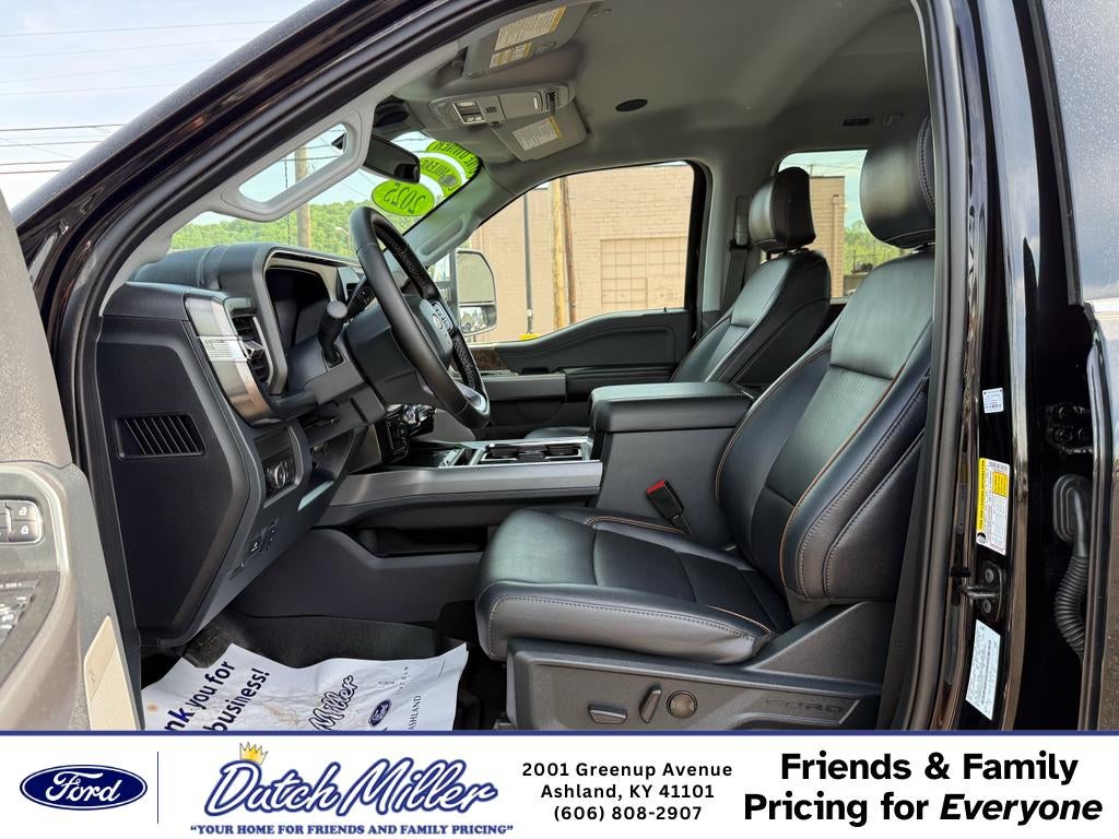 2025 Ford F-350 LARIAT