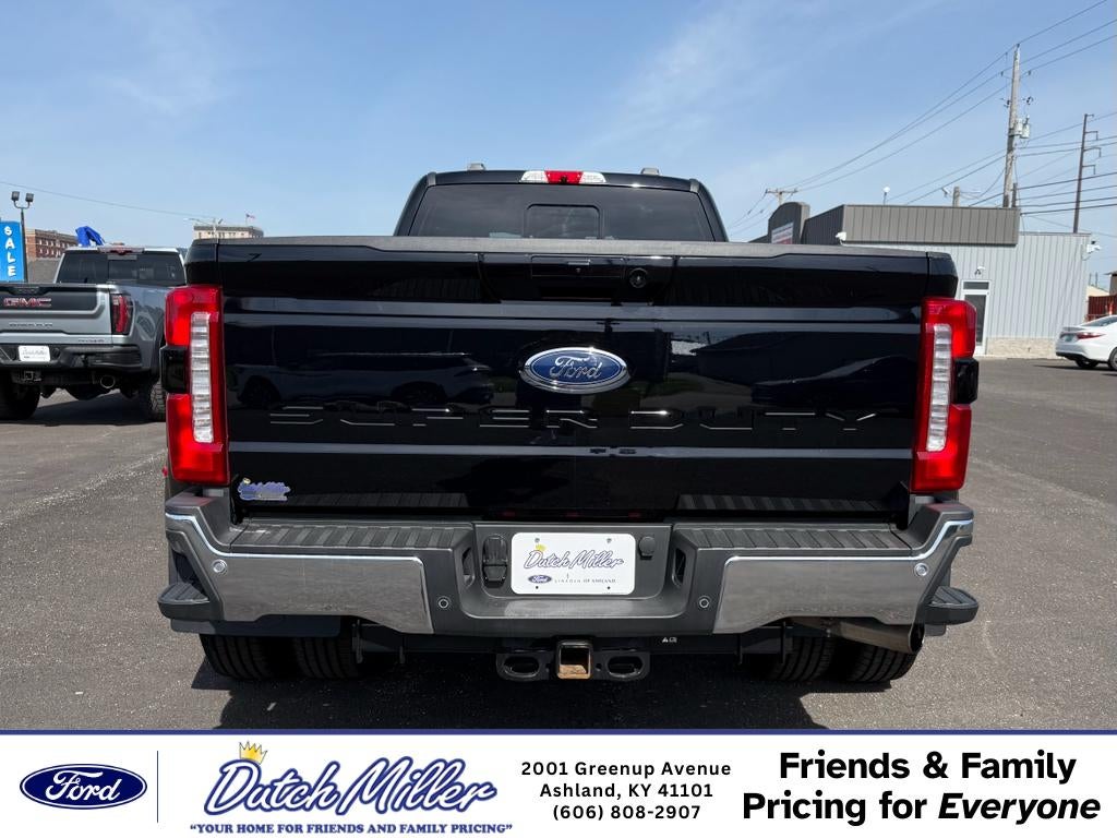 2025 Ford F-350 LARIAT