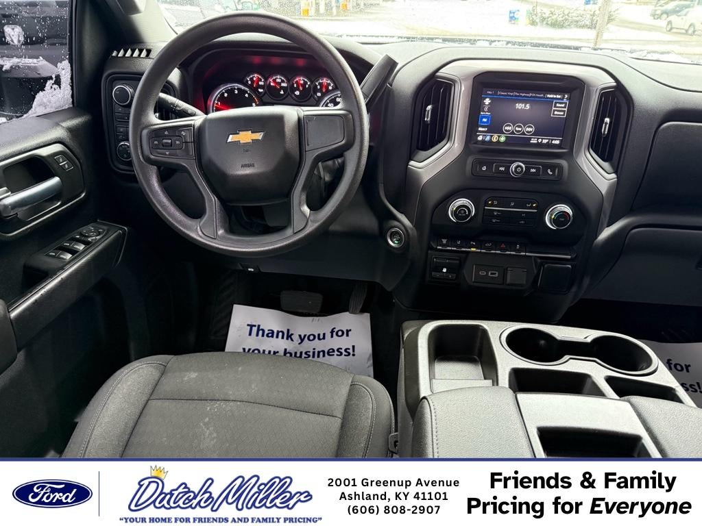 2024 Chevrolet Silverado Custom