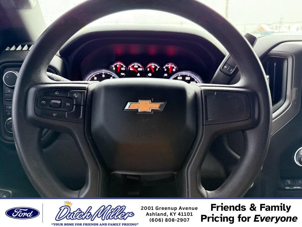 2024 Chevrolet Silverado Custom