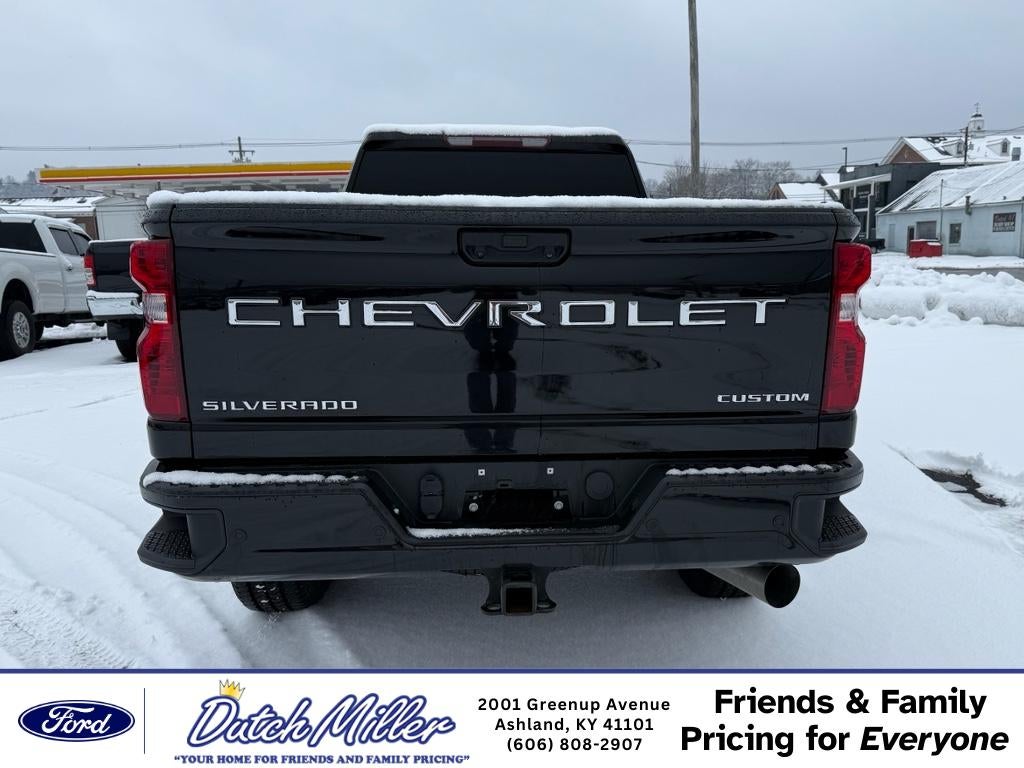 2024 Chevrolet Silverado Custom