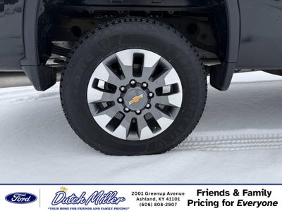 2024 Chevrolet Silverado Custom