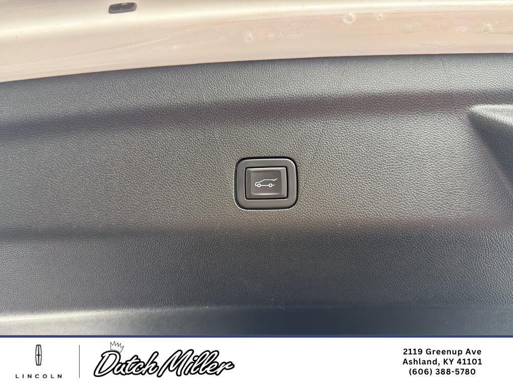 2024 GMC Yukon XL AT4