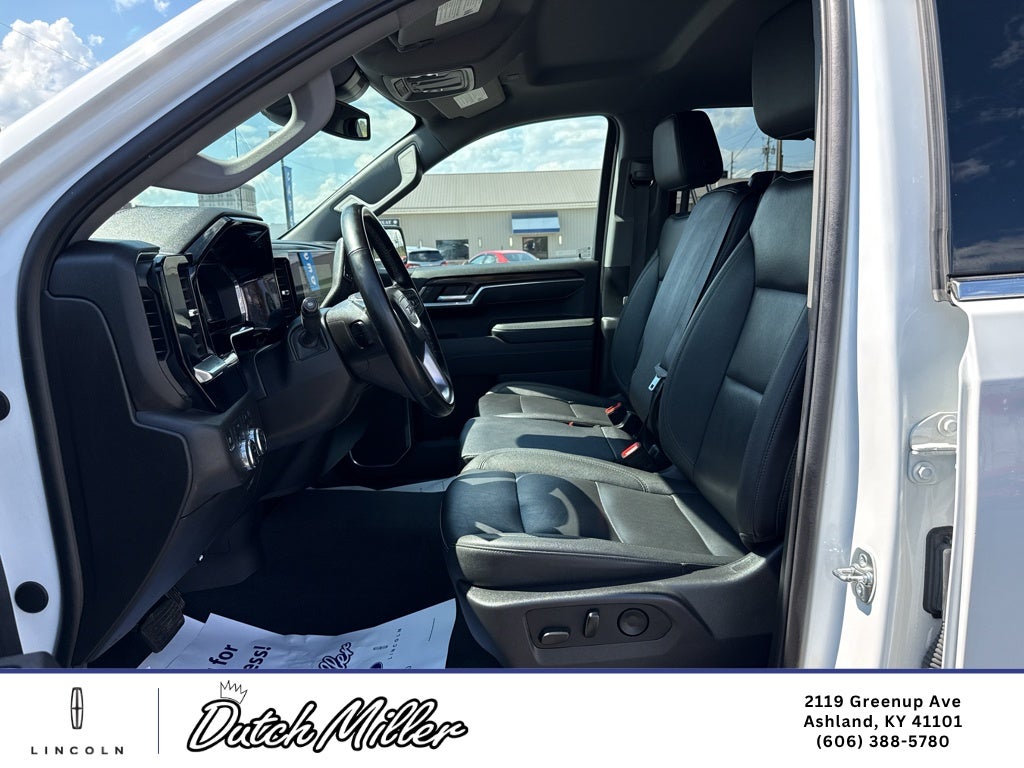 2025 GMC Sierra SLT