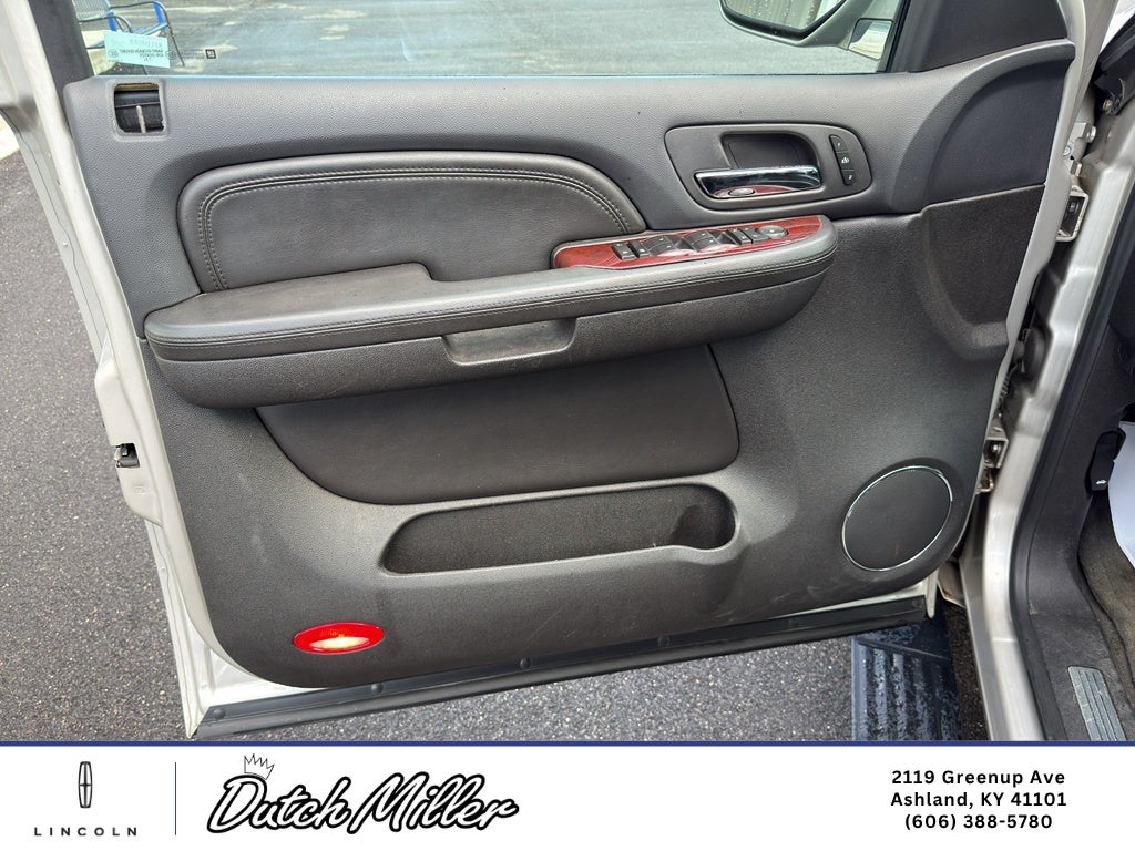 2008 Cadillac Escalade Base