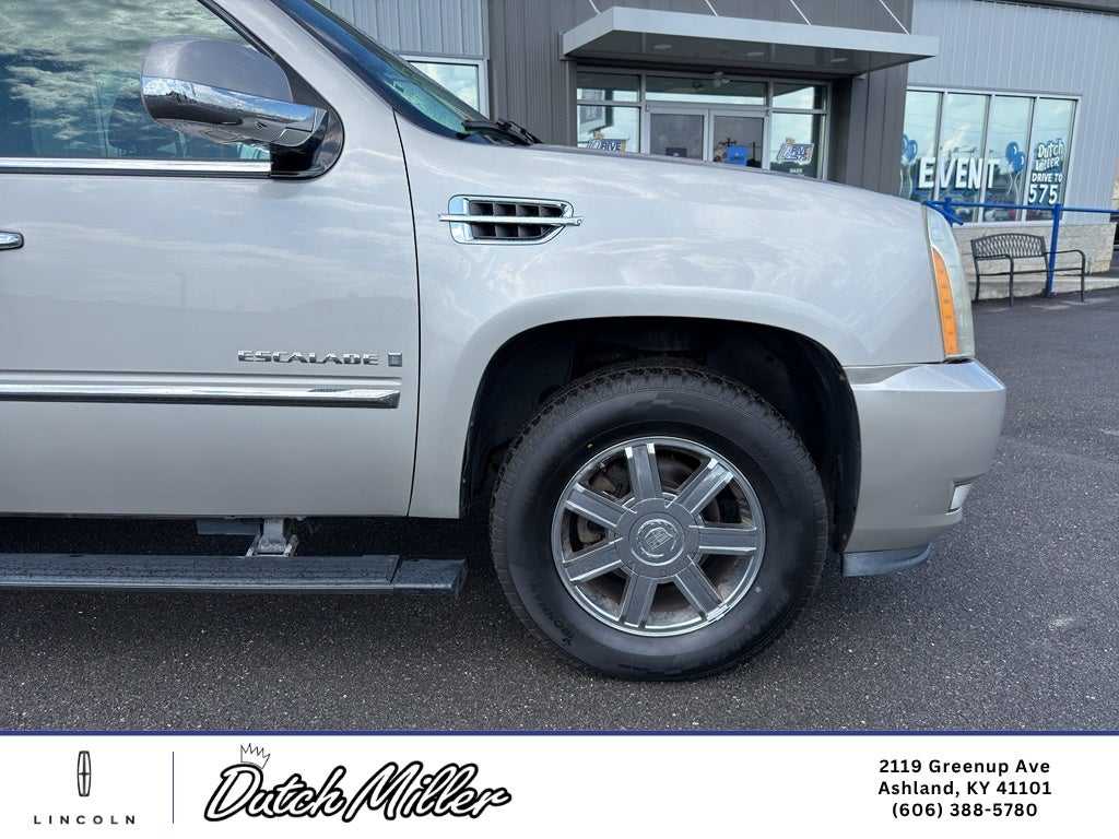 2008 Cadillac Escalade Base