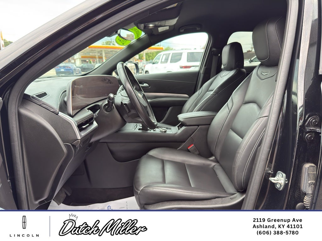 2025 Cadillac XT4 AWD Premium Luxury