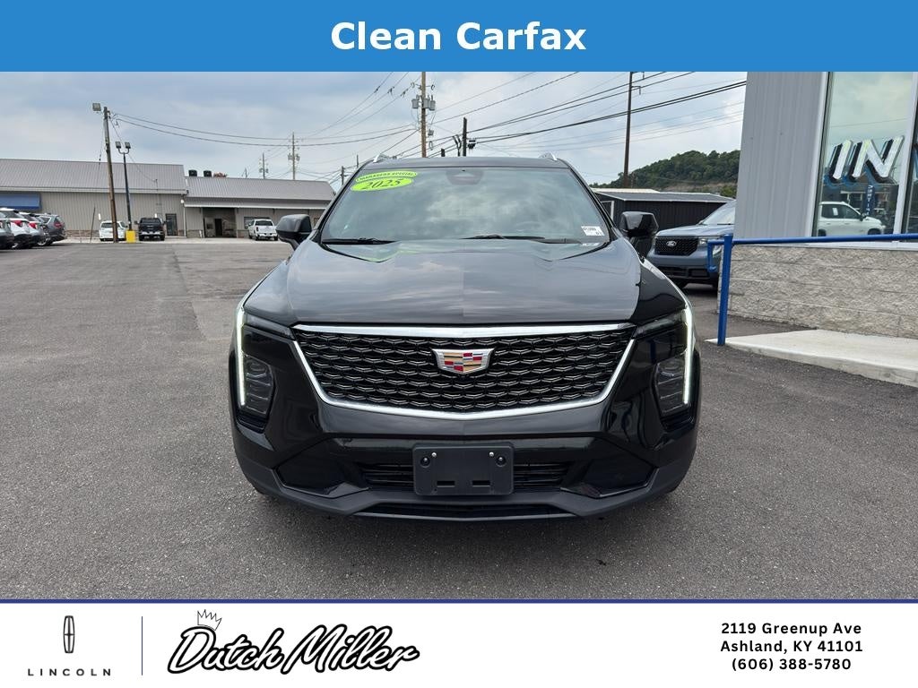 2025 Cadillac XT4 AWD Premium Luxury