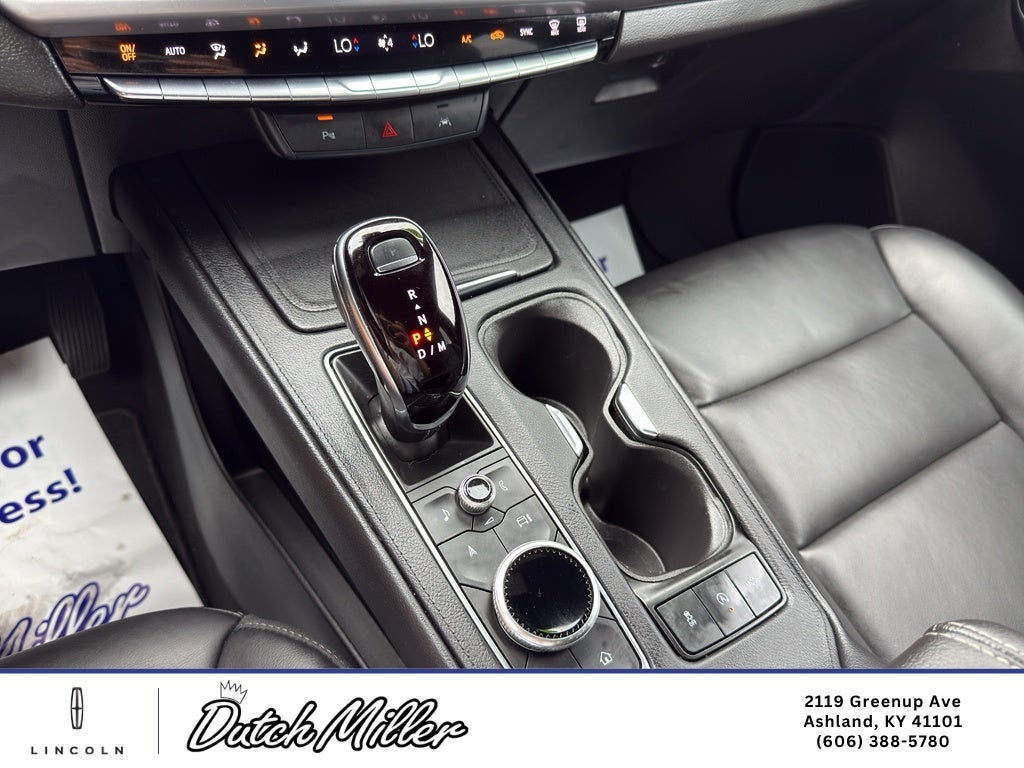 2025 Cadillac XT4 AWD Premium Luxury