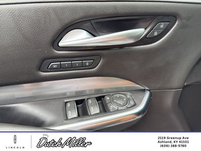2025 Cadillac XT4 AWD Premium Luxury