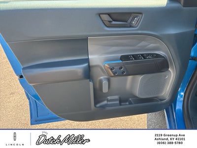 2025 Ford Maverick Lobo Standard