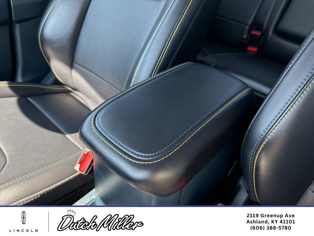 2025 Ford Maverick Lobo Standard