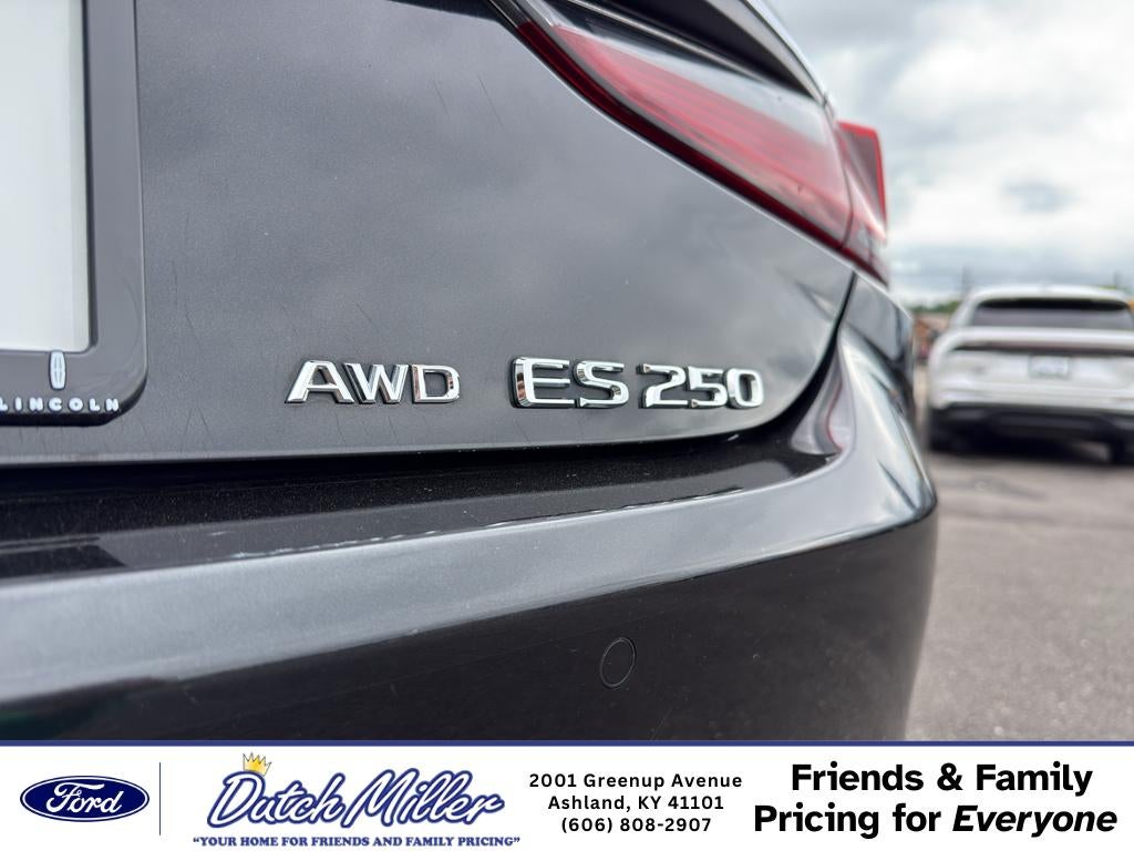 2021 Lexus ES 250 Base