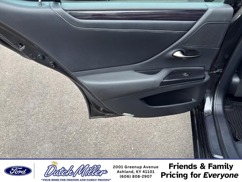 2021 Lexus ES 250 Base