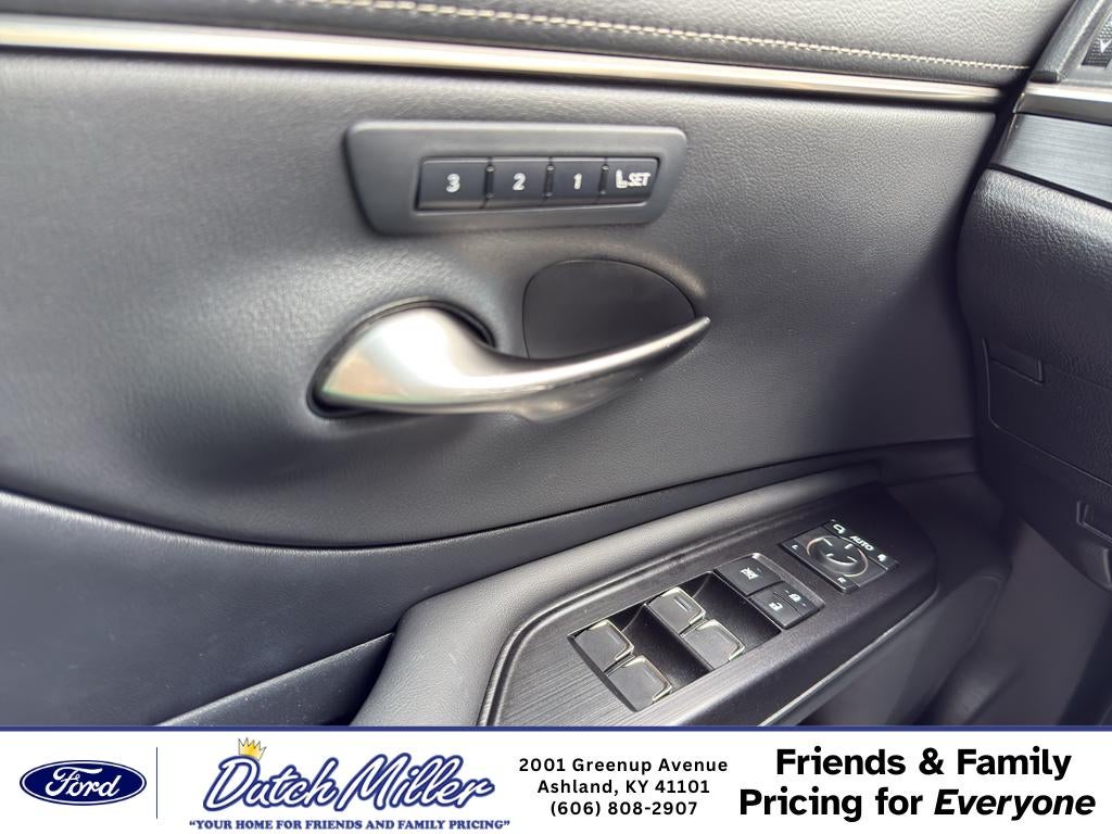 2021 Lexus ES 250 Base