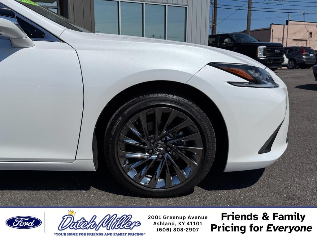 2025 Lexus ES 350 Ultra Luxury