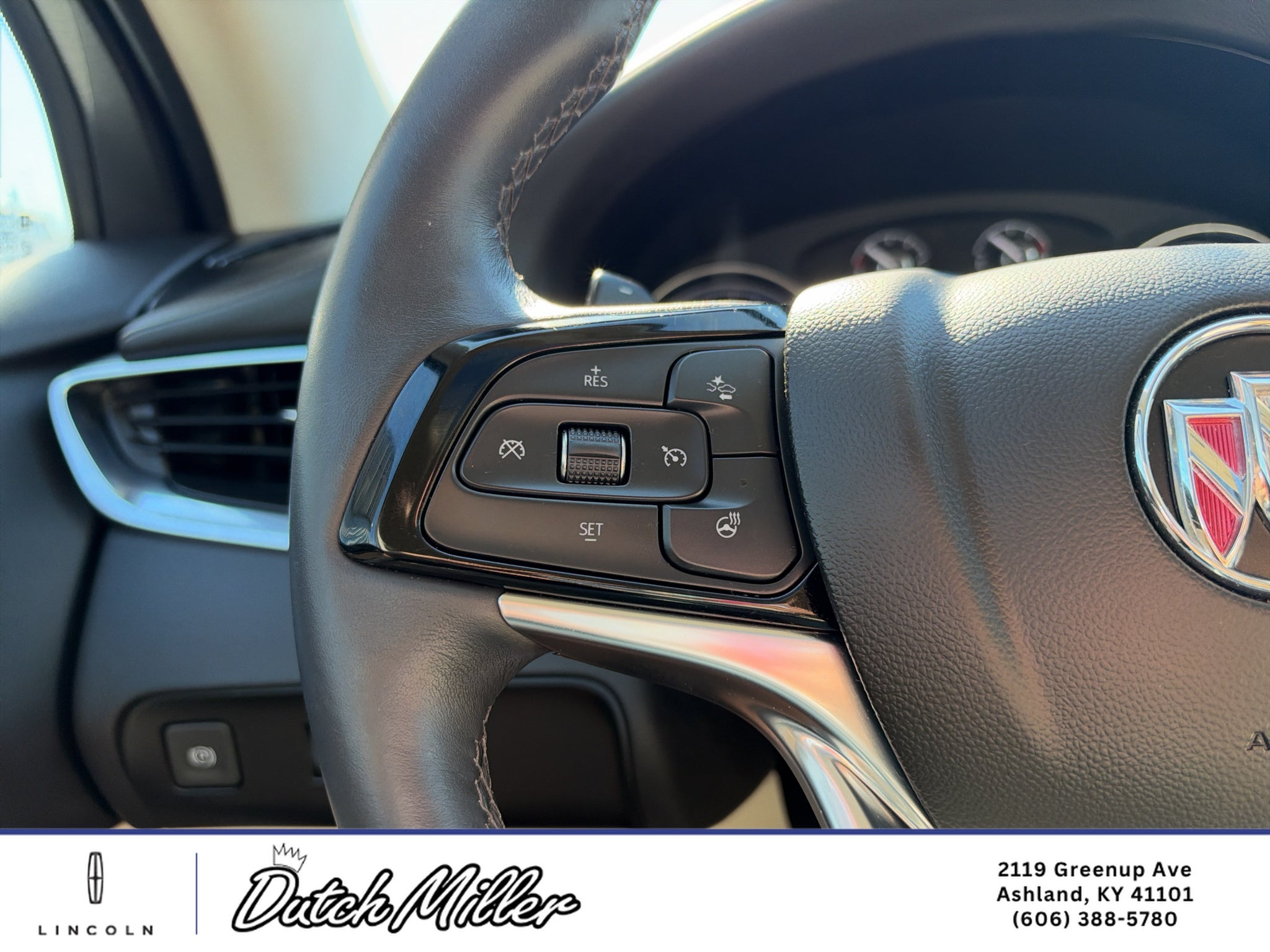 2024 Buick Enclave Essence