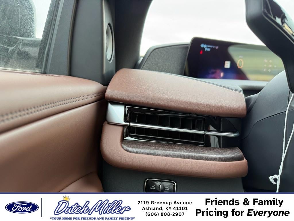 2025 Lincoln Navigator L Reserve