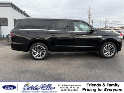 2025 Lincoln Navigator L Reserve