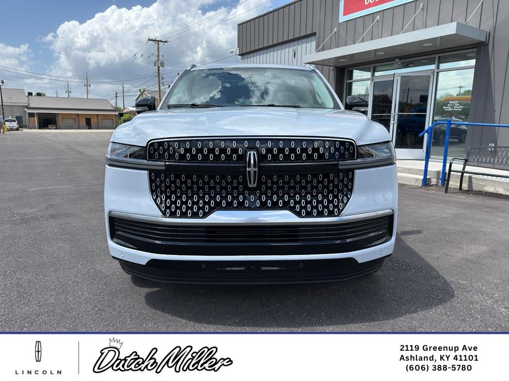2026 Lincoln Navigator L Reserve