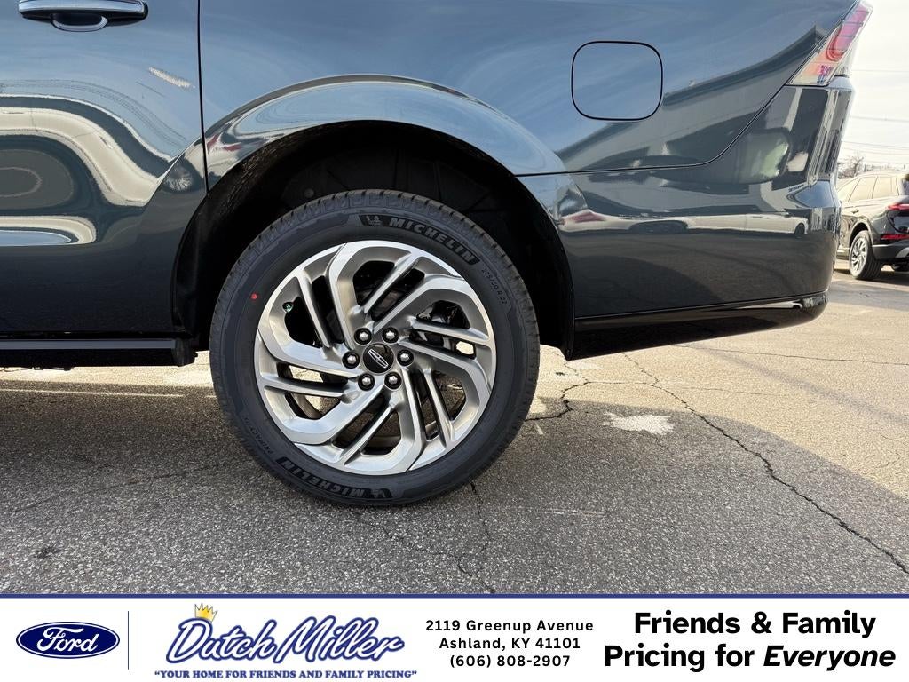 2026 Lincoln Navigator L Reserve