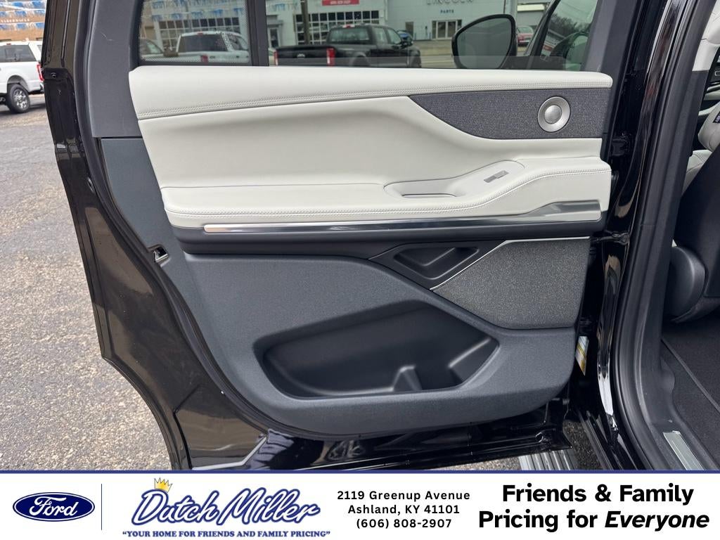 2026 Lincoln Navigator L Reserve