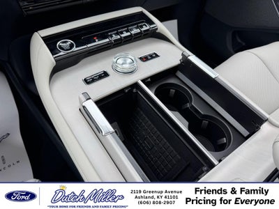 2026 Lincoln Navigator L Reserve