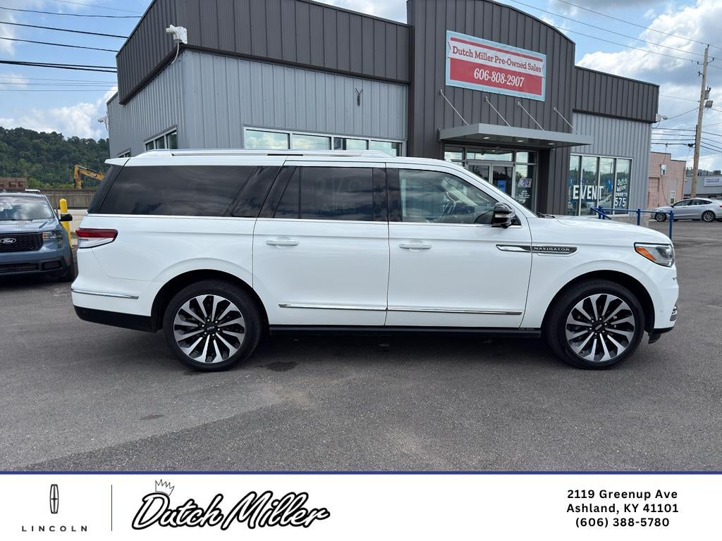 2022 Lincoln Navigator L Reserve