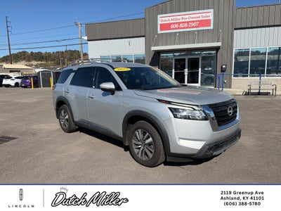 2023 Nissan Pathfinder SL