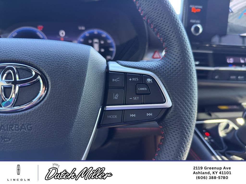 2025 Toyota Sienna XSE