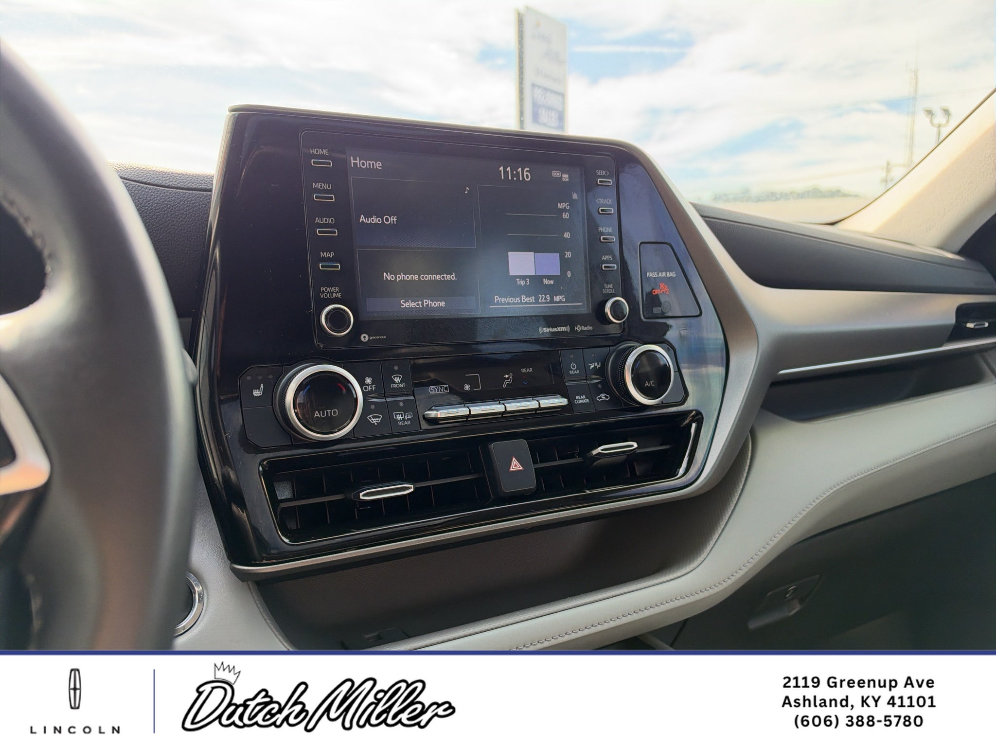 2022 Toyota Highlander XLE