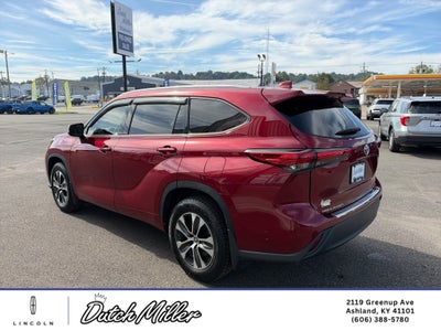 2022 Toyota Highlander XLE
