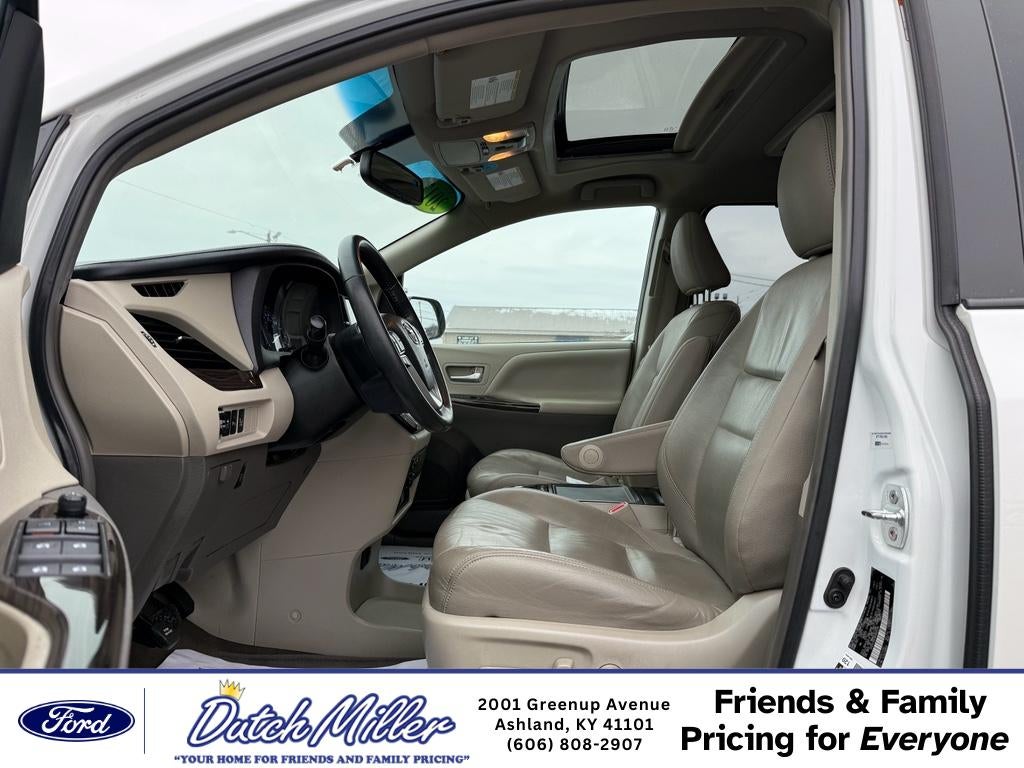 2017 Toyota Sienna XLE Premium