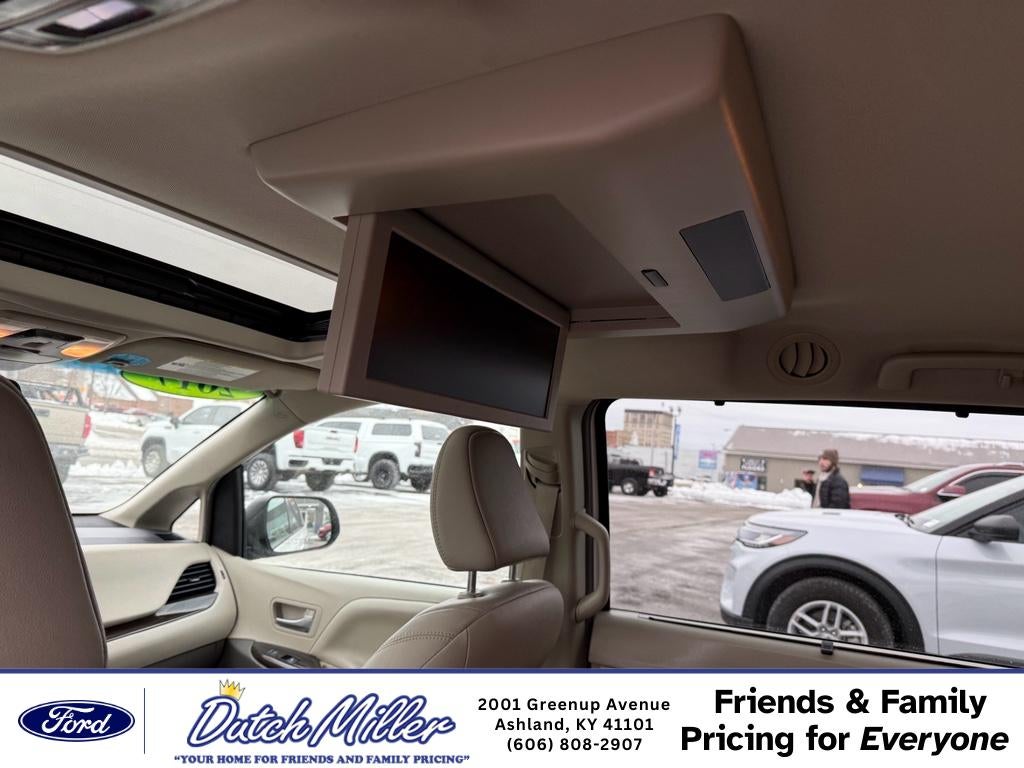 2017 Toyota Sienna XLE Premium