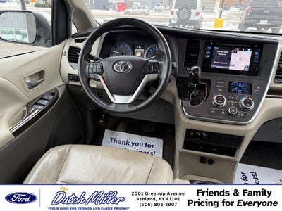 2017 Toyota Sienna XLE Premium
