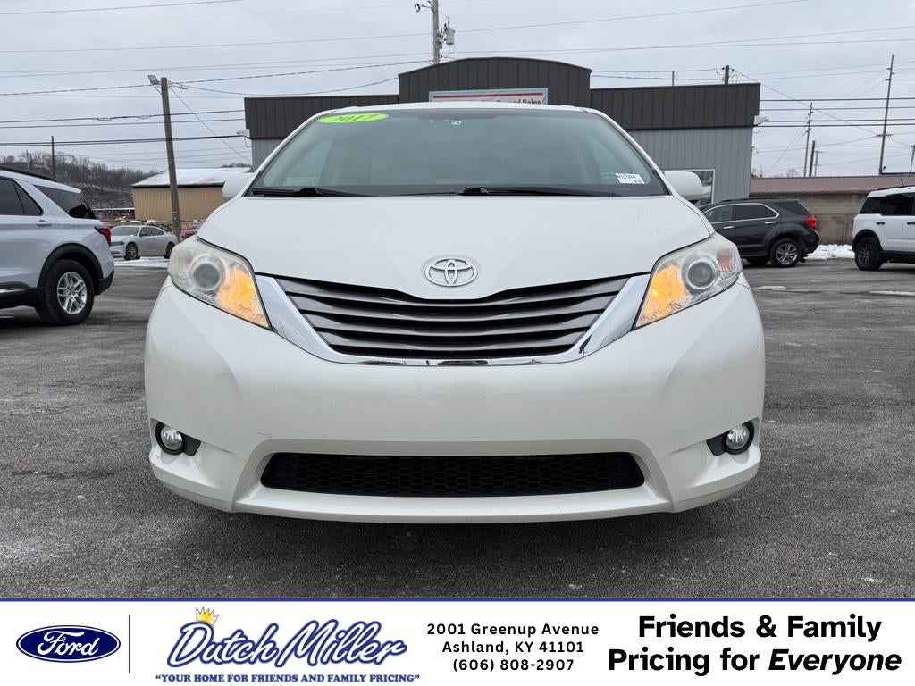 2017 Toyota Sienna XLE Premium